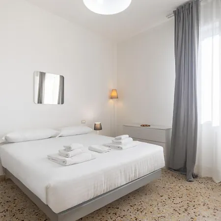 Apartamento Three-bedroom Florença