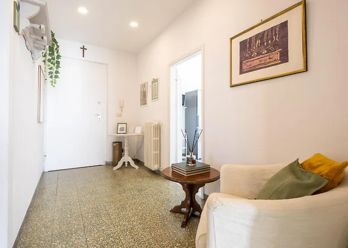 Three-bedroom Daire